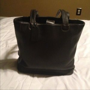 💯 Authentic vintage Coach two strap handbag